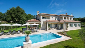 An elegant countryside holiday home in Kanfanar